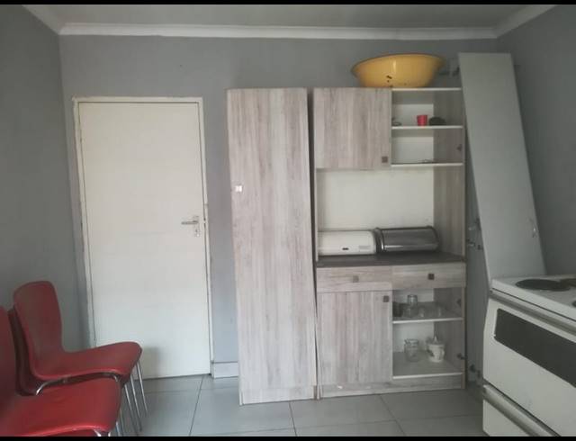 2 BEDROOM HOUSE FOR SALE IN KATLEHONG SOUTH